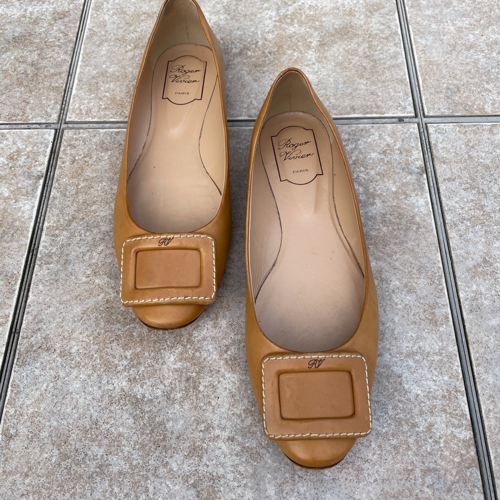 Roger Vivier Paris shoes - Picture 11 of 12